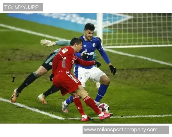 欧冠最佳扑救候选名单揭晓恰基尔凯拉特门将精彩扑救引关注