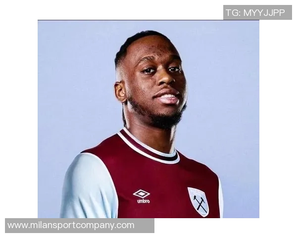 万比萨卡如战神般表现出色曼联仅花1760万引进铁锤新星