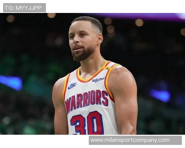 邓利维谈年轻球员成长期待强调与库里和追梦默契合作的重要性