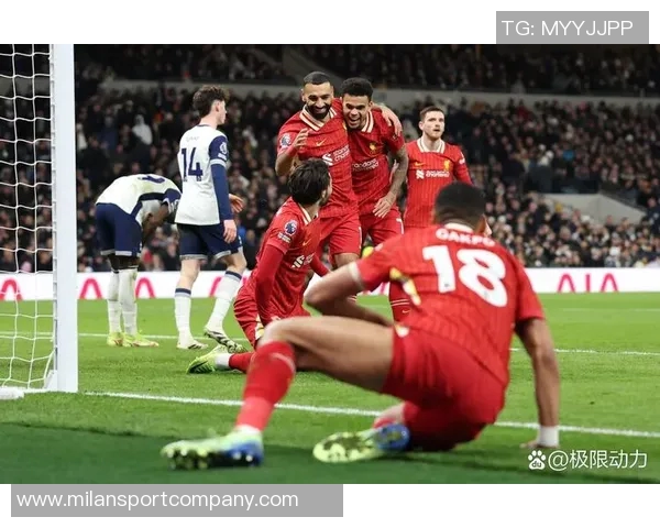 波罗在2324赛季助攻18次成英超后卫之最展现出色表现