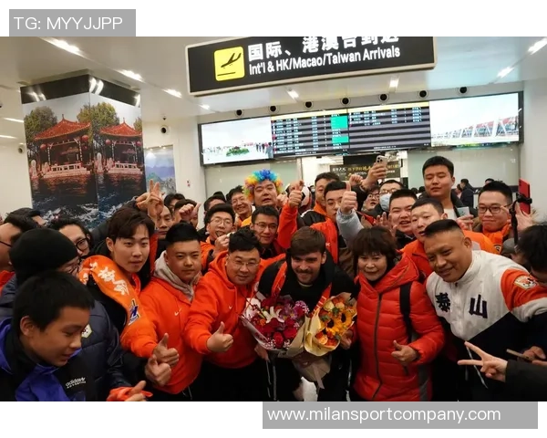 2025年泰山队主场完美收官感谢每一位支持我们的球迷朋友们 2025年泰山队主场完美收官感谢每一位支持我们的球迷朋友们