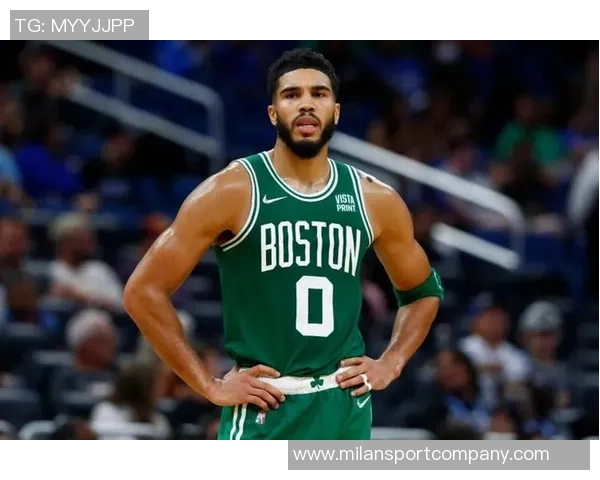 谢尔曼称赞塔图姆在训练与生活中给予球队极大支持展现领袖风范