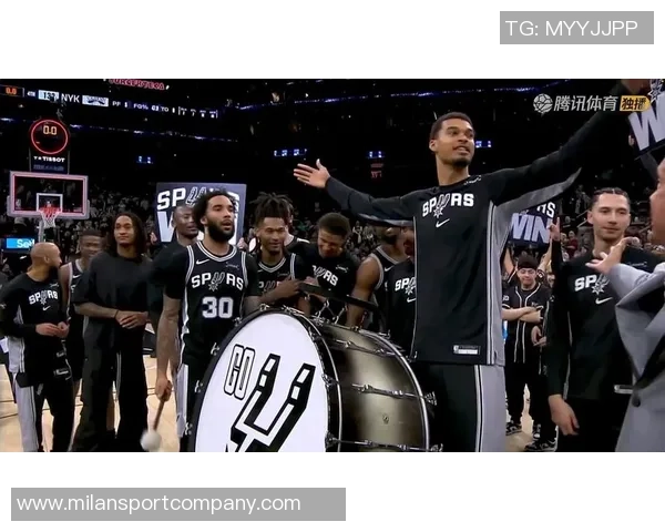 文班赛后泪洒赛场深情告白：对不起我失去了亲人心痛难忍