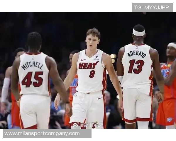 阿德巴约首节表现平平却依然贡献7分4板1助展现全能潜力