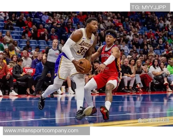 湖人双向合同球员蒂米G联盟崭露头角砍下27分8板7助展现古典内线风采